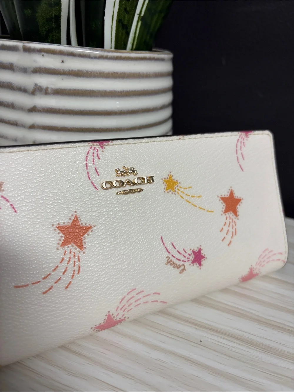 Coach Star Slim Zip Wallet with Shooting Star Print!! EUC